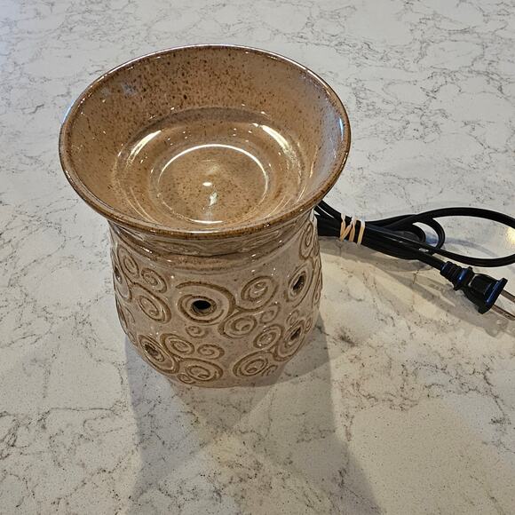 Scentsy Angora Full Size Warmer Beige Swirl Retired 2012 w/ Light Tested & Works - Picture 3 of 6